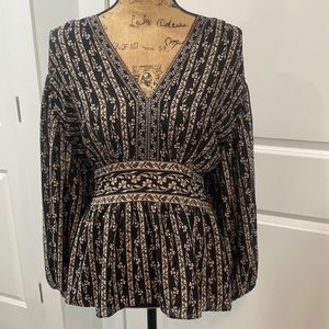 Beautiful Mad Studio top